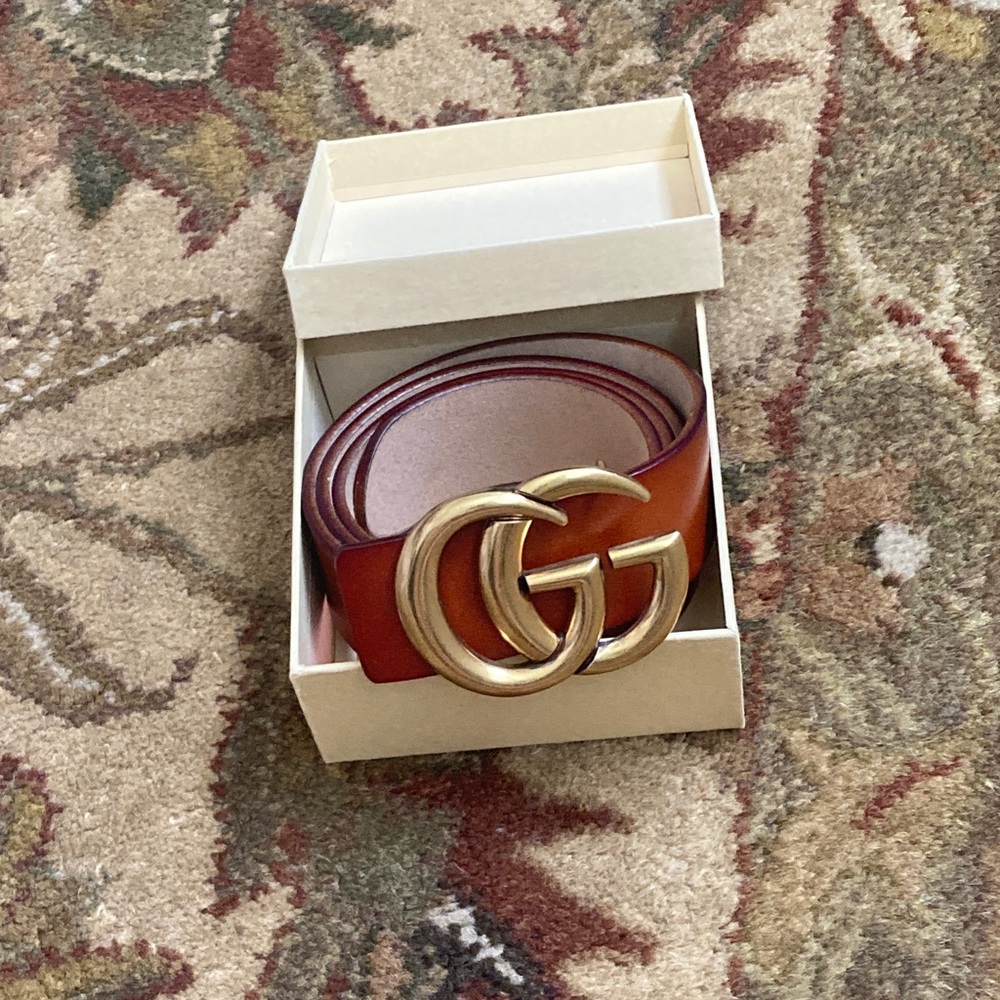 NWOT!  FAUX LEATHER BROWN G BELT